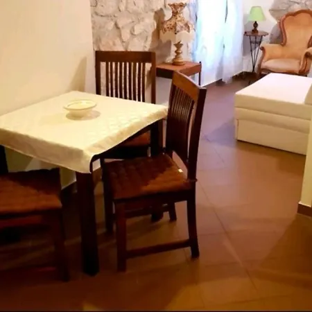 Apartment Beatrice. 10Mt To The Beach :) Rovinj Exterior photo