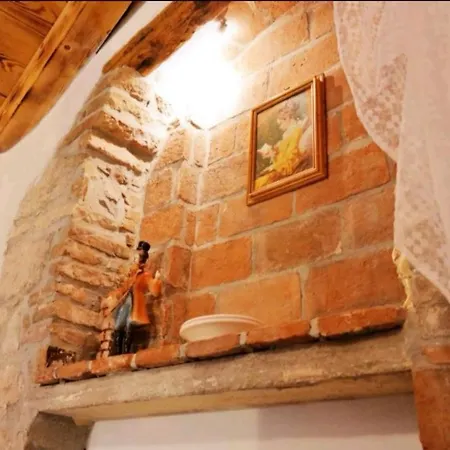 Apartment Beatrice. 10Mt To The Beach :) Rovinj Exterior photo