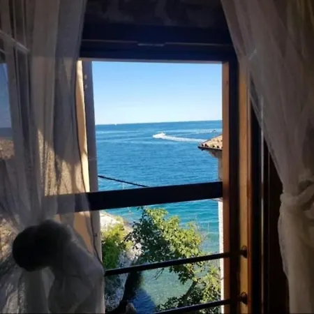 Apartment Beatrice. 10Mt To The Beach :) Rovinj Exterior photo